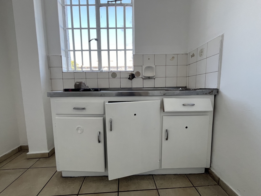 To Let commercial Property for Rent in Goodwood Estate Western Cape